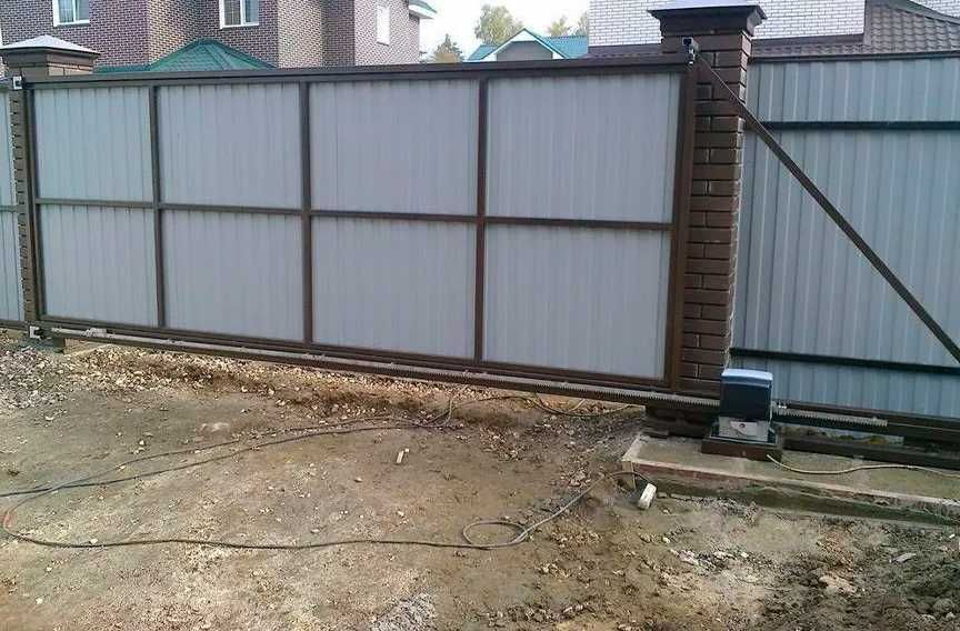 Каркас відкатних воріт з хвірткою яка поряд TA/10, Доставка додому