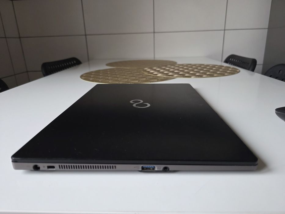 Laptop Fujitsu Lifebook U904