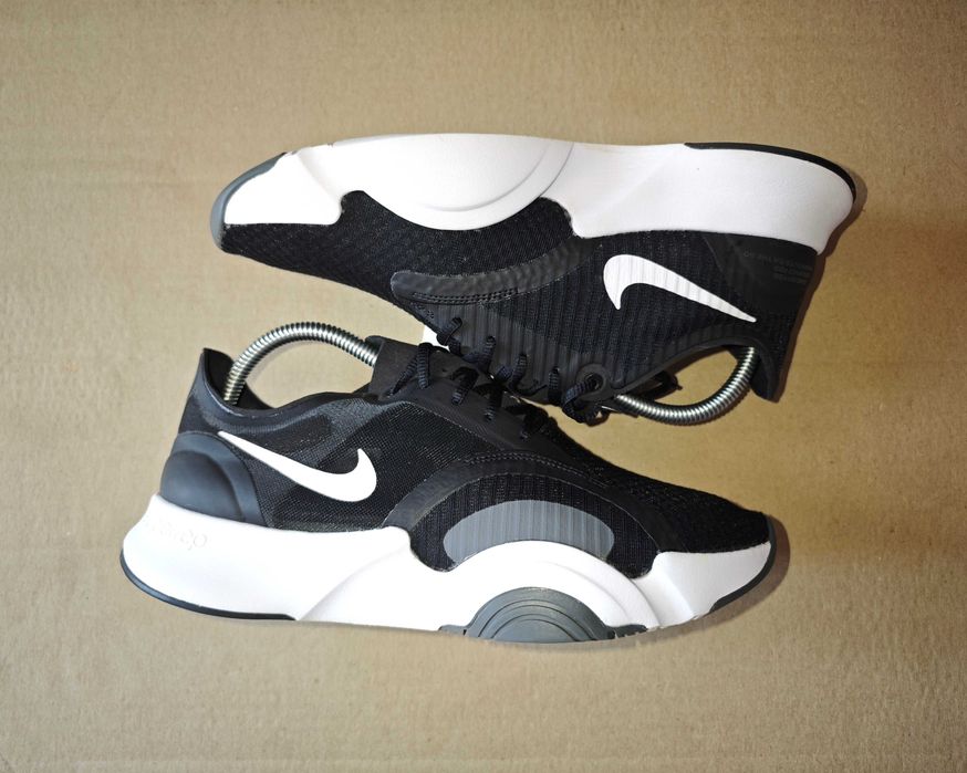 Оригінальні Кросівки Nike Superrep Go