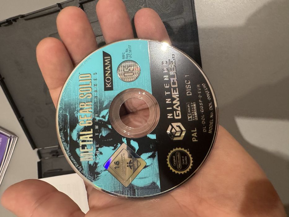 Metal Gear Solid The Twin Snakes - Gamecube