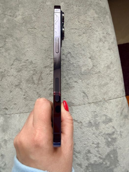 Продається айфон 14 про мах на 256 ГБ