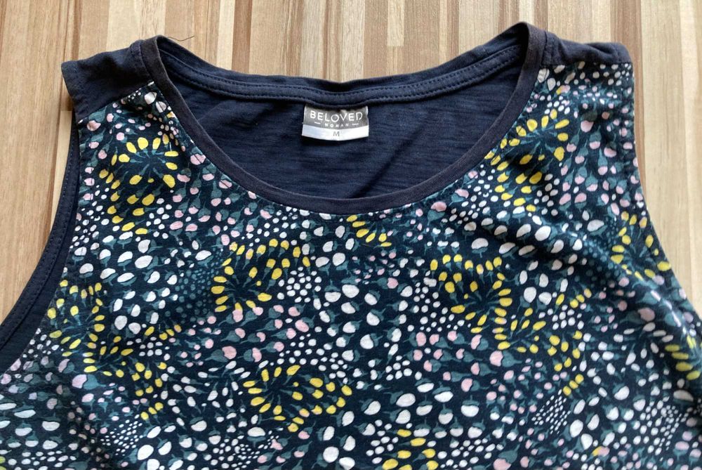 Bluzka top granatowy wzór Beloved rozmiar M !!!