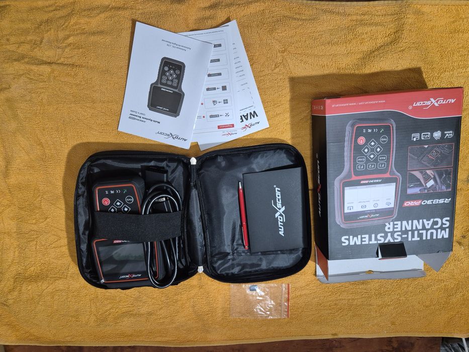 Skaner diagnostyczny Autoxscan RS830 PRO