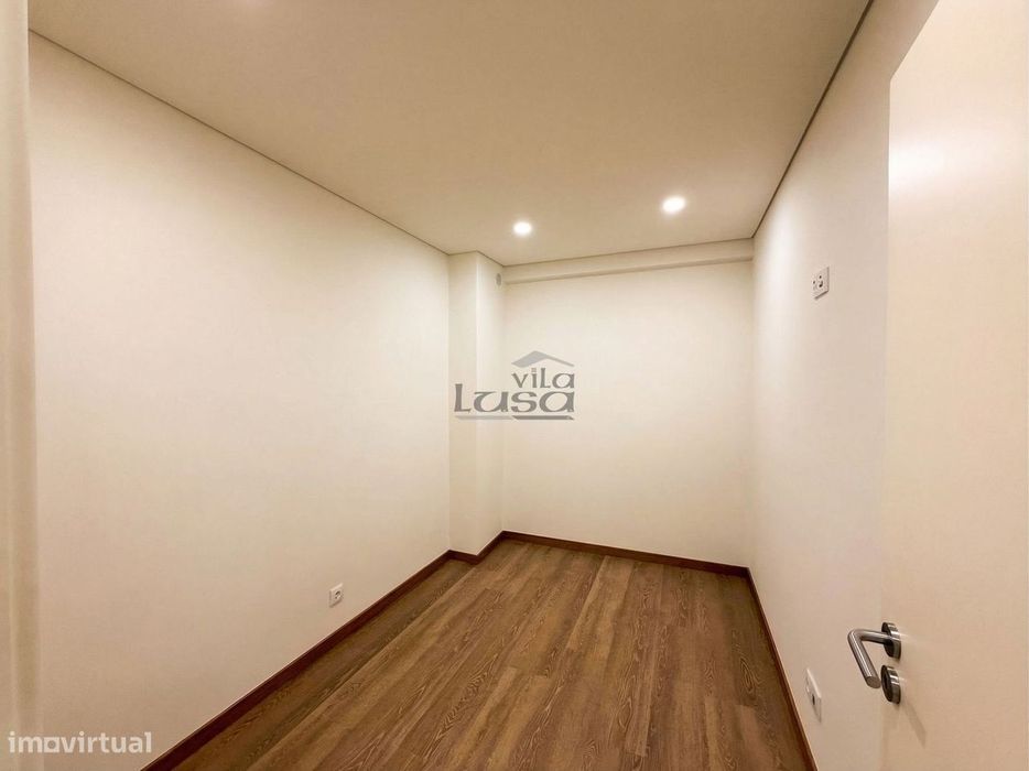 Apartamento T2+1 Renovado junto ao Arrábida Shopping | Vila Nova de...