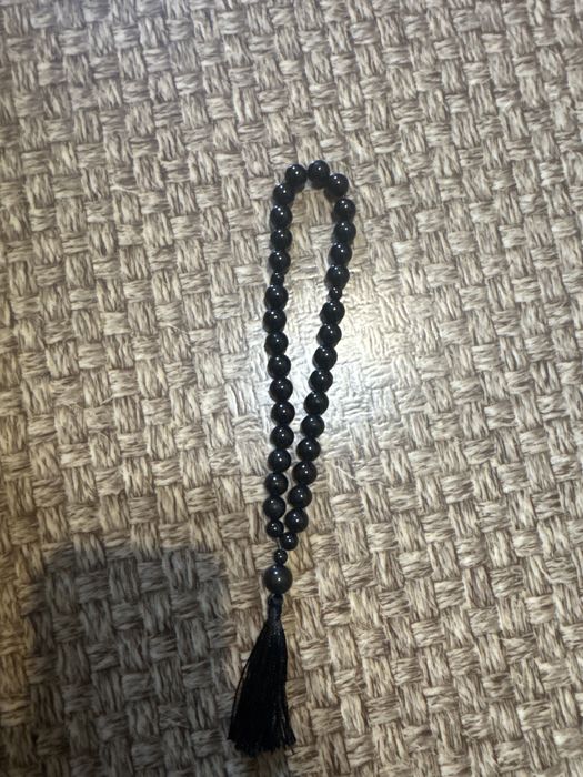 Продам чётки из гагата и агата