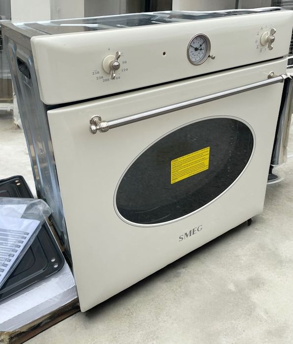 Новая духовка Smeg