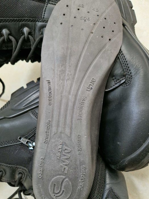 Bota táctica Magnum