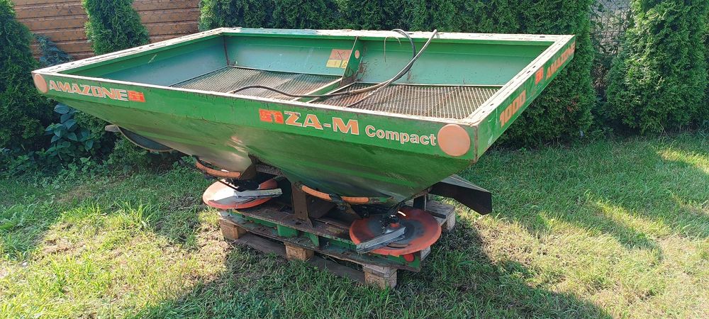 Rozsiewacz nawozu Amazone amazonka ZA-M
