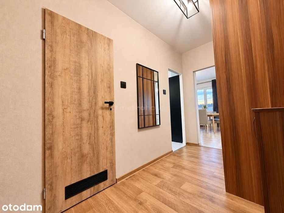49 m²,  9. piętro  2 balkony