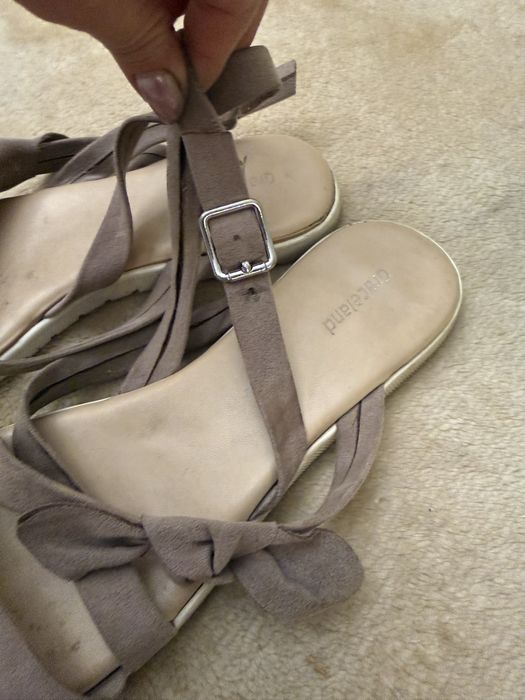 Sandałki w kolorze nude , rozmiar 38