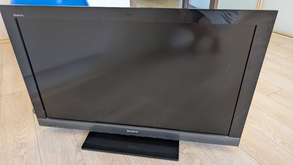 Телевізор Sony KDL-37 EX 402