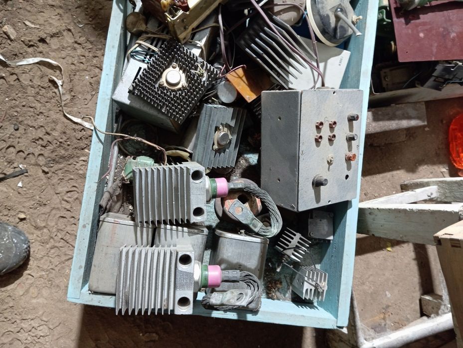 Радіодеталі ! ! !