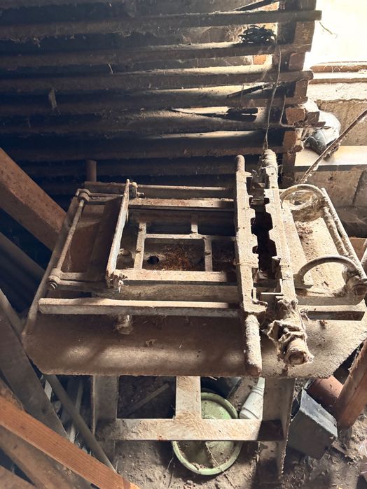 Dachówczarka do ręcznego wyrobu dachówki