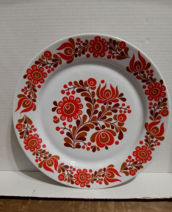 Тарелка на стену фарфор