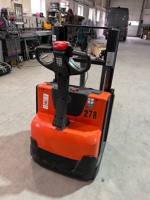 Wózek widłowy BT Toyota paleciak