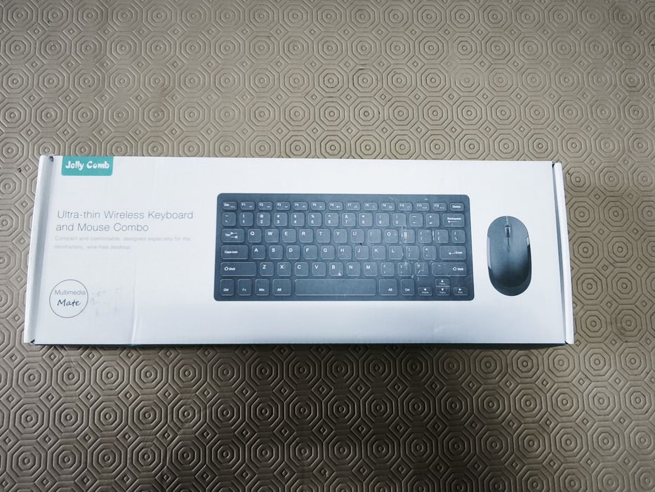 Comb teclado e rato ultrafino Jelly