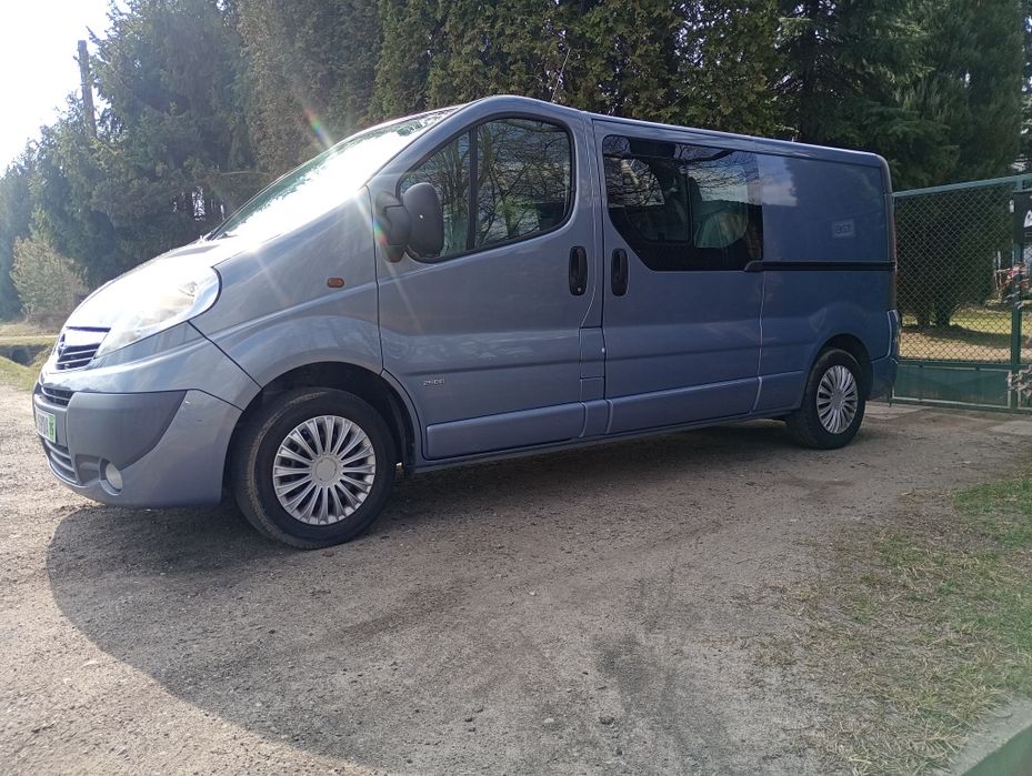Opel Vivaro # 6 miejsc # super stan