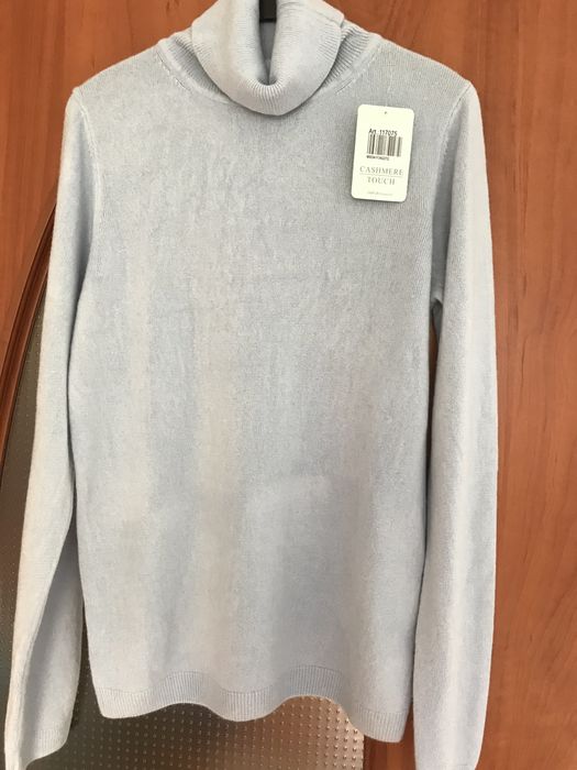 Nowy swetr z golfem Cashmere Touch roz.S