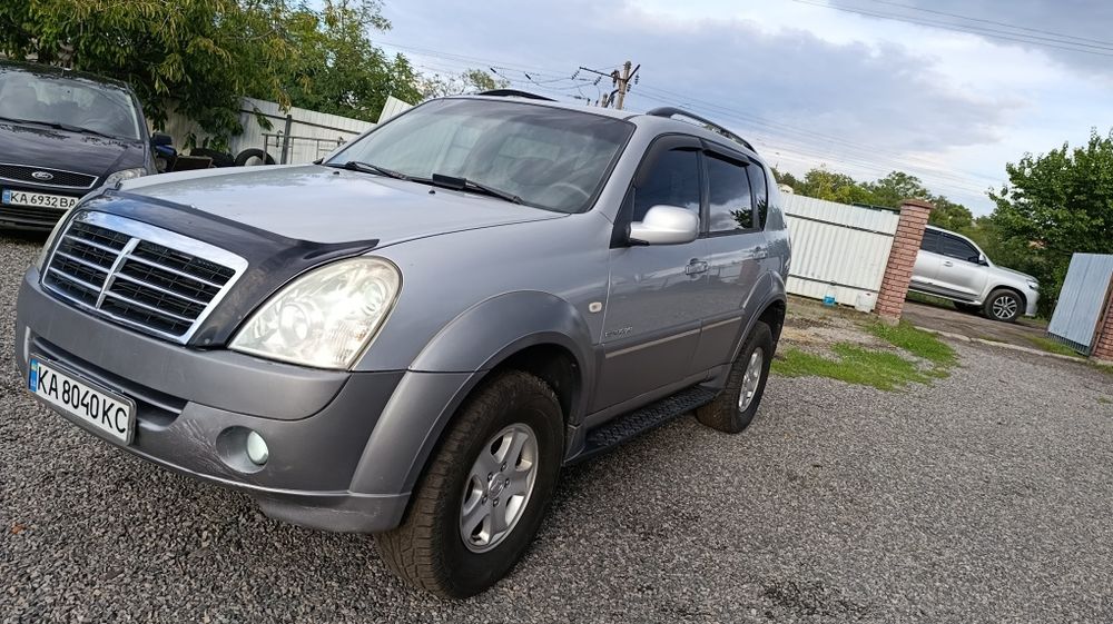 Срочно Rexton 2.7 дизель не дорого на Автомате