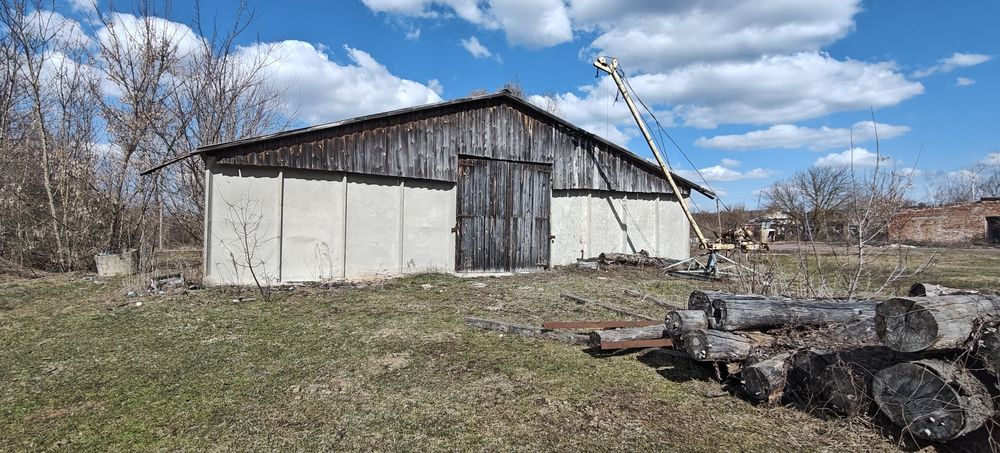 Продам окремі приміщення