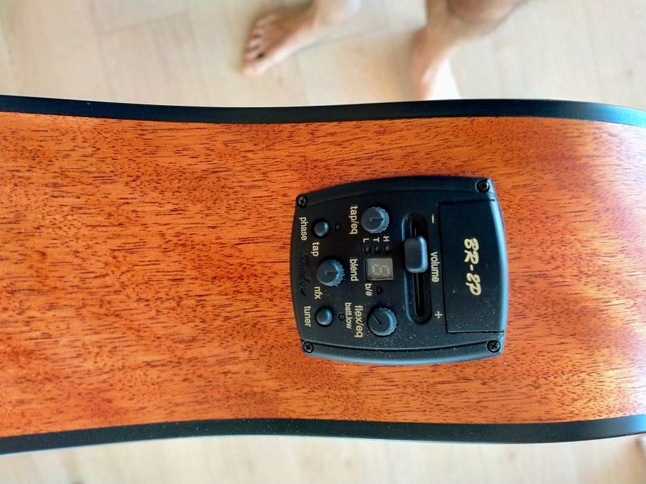 Gitara Baton Rouge AR31S/DCE