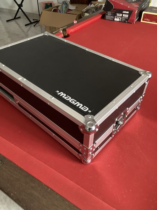 Case Workstation magma para DJ.