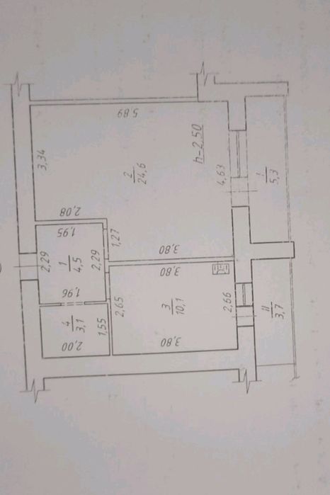 Продам 1 кімнатну квартиру з автономним опаленням.