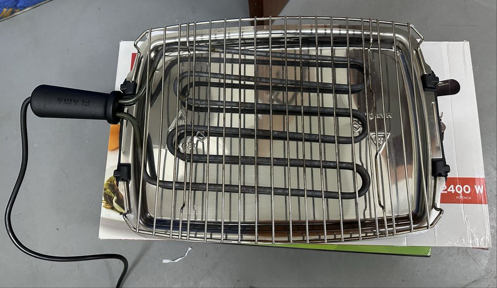 Grelhador Elétrico de Resistência 2400W 421FL