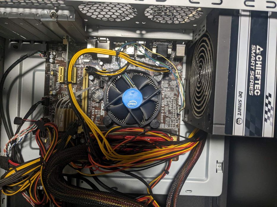 Персональний комп'ютер Asus i5 / 16/1,5Tb для сервера