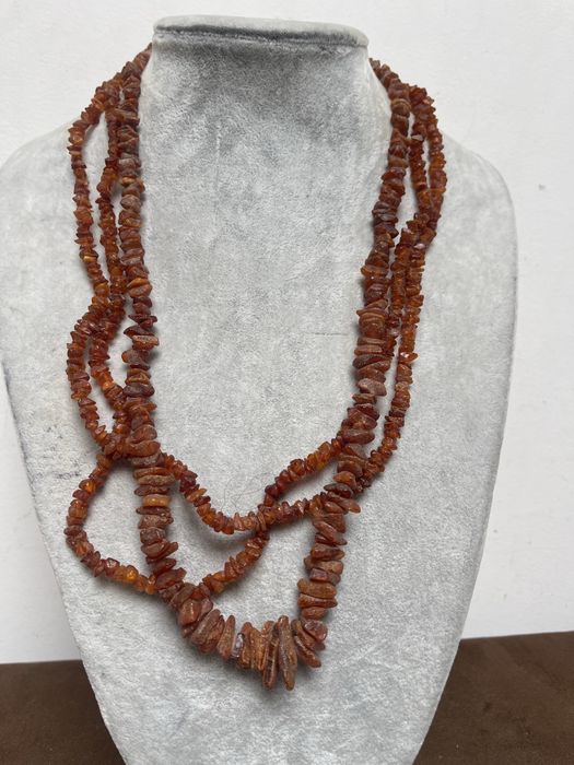 Stare Naszyjniki z Bursztynu Bałtyckiego