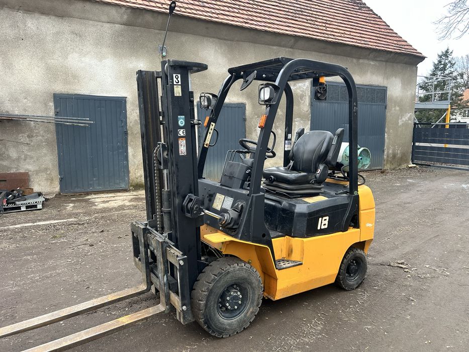 Wózek widłowy hangha 1.75T silnik nissan b+g