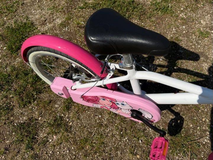 Bicicleta Criança 4,5-6 anos Decathlon 500 Doctor Girl B'TWIN roda 16"