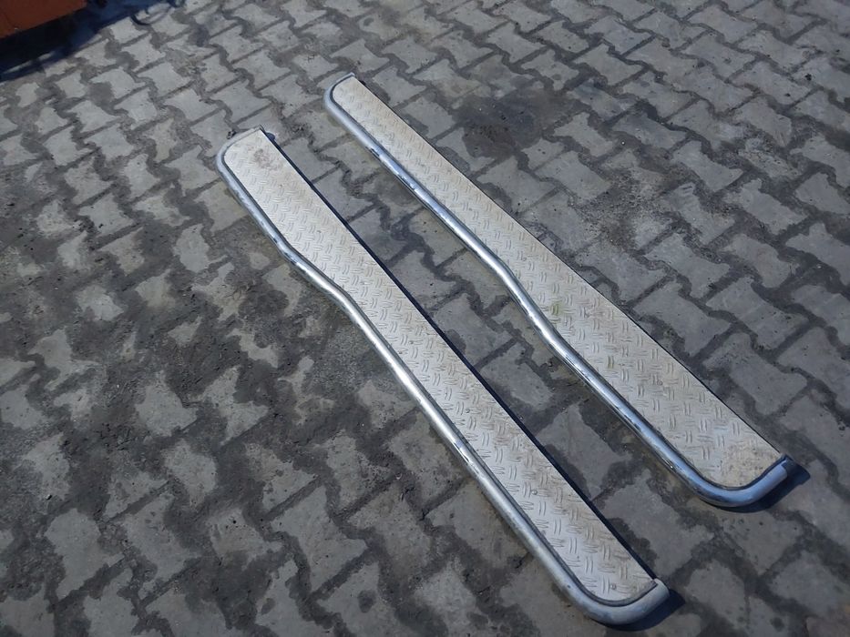 Progi rury do samochodów suv lub busa