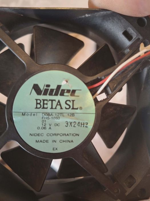 Wentylatory chłodzące Nidec Beta Sl 4szt. stan dobry.