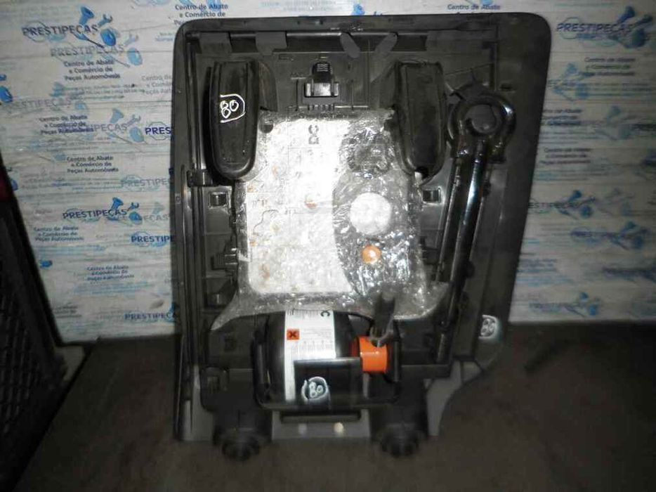 Macaco RENAULT Twingo III (BCM_)