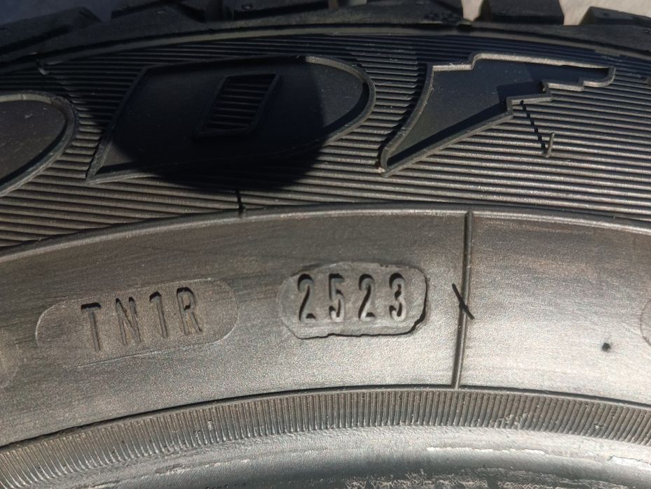 Продам зимові шини 185/65/15R