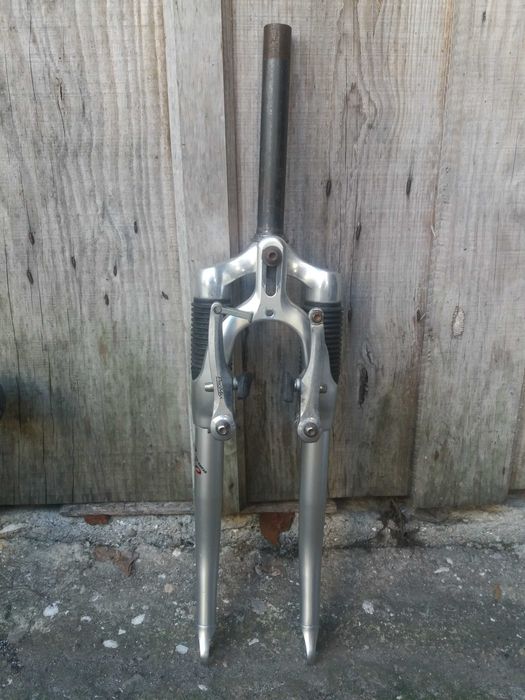 Suspensão 26" de bicicleta de cidade.
