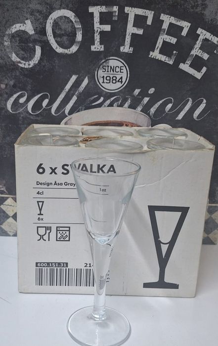 Calices com pé IKEA