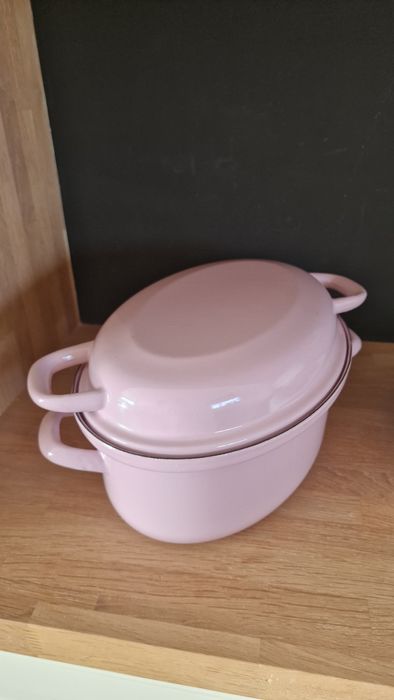 Brytfanka emaliowana różowa Olkusz retro