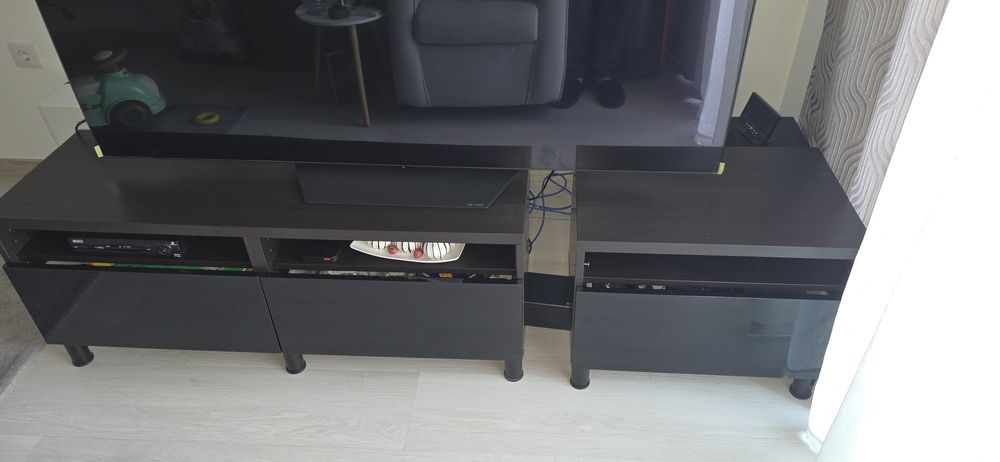 Móvel de tv preto como novo
