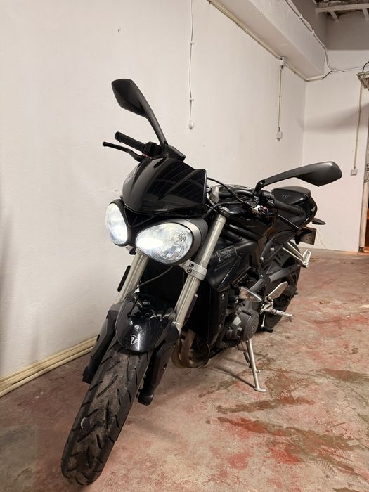 Vendo Triumph Street Triple S660