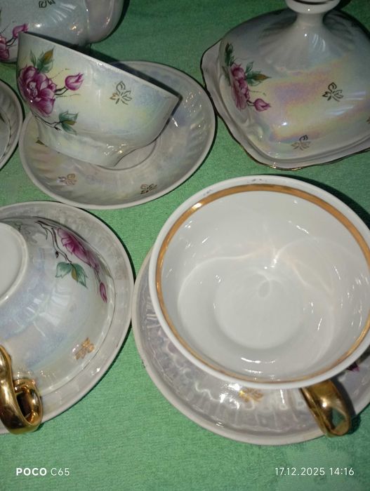 Чайний  сервіз  продам