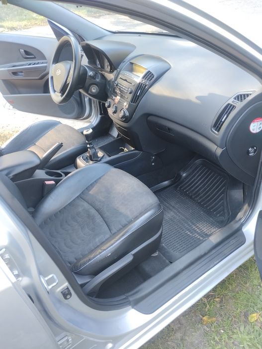Продам Kia ceed 2.0 diesel