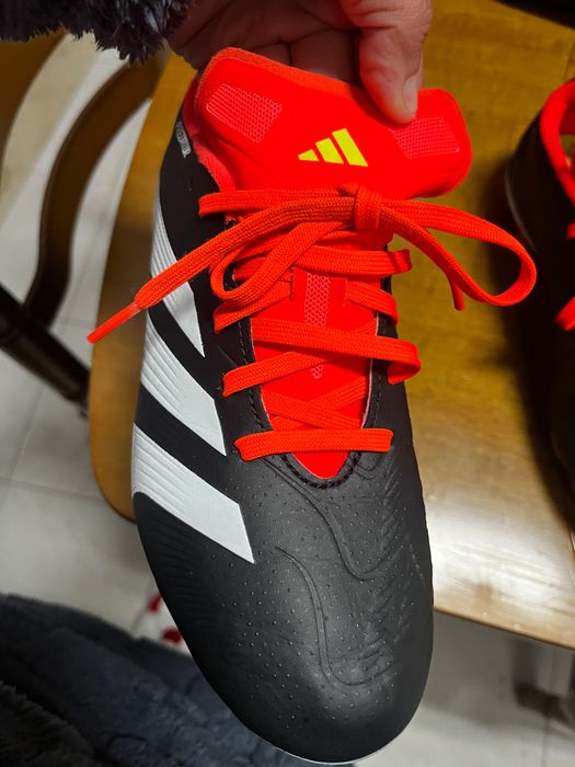 Chuteira Adidas Predator