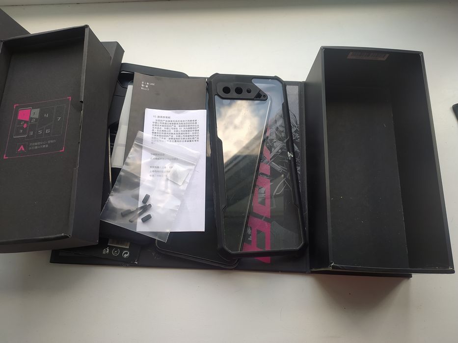 Смартфон ASUS ROG Phone 5