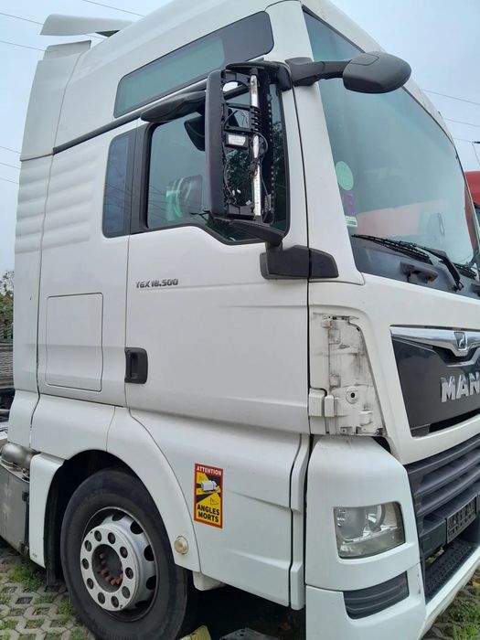 MAN TGX 18.500  MAN TGX 18.500 sprzedam kabinę, ramę ciągnika MAN Z 2017
