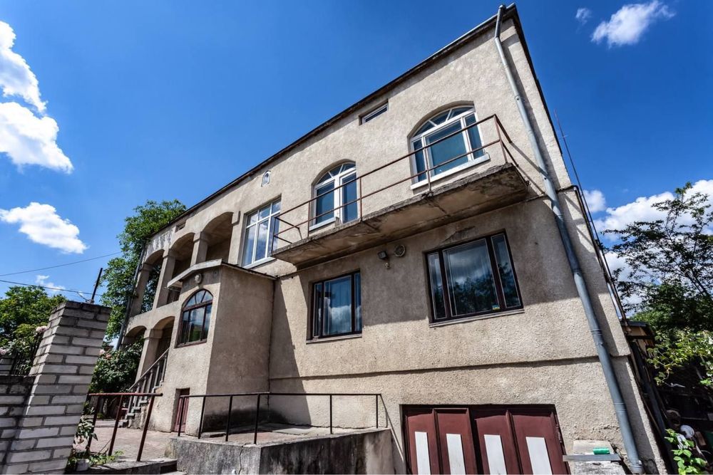 ДОМ на Підголоско для великої компанії  для затишного відпочинку