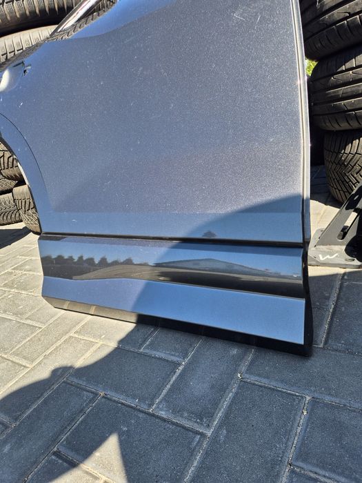 Audi Q2 81A drzwi prawe tyl tylne orginal