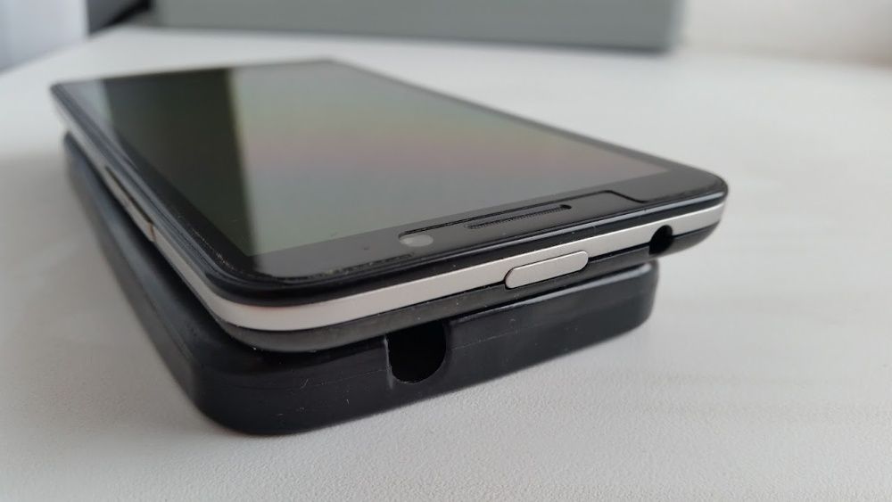 Телефон Blackberry z30