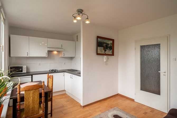 *Do wynajęcia jasna kawalerka, Ob. Westerplatte 13, BRAK PROWIZJI